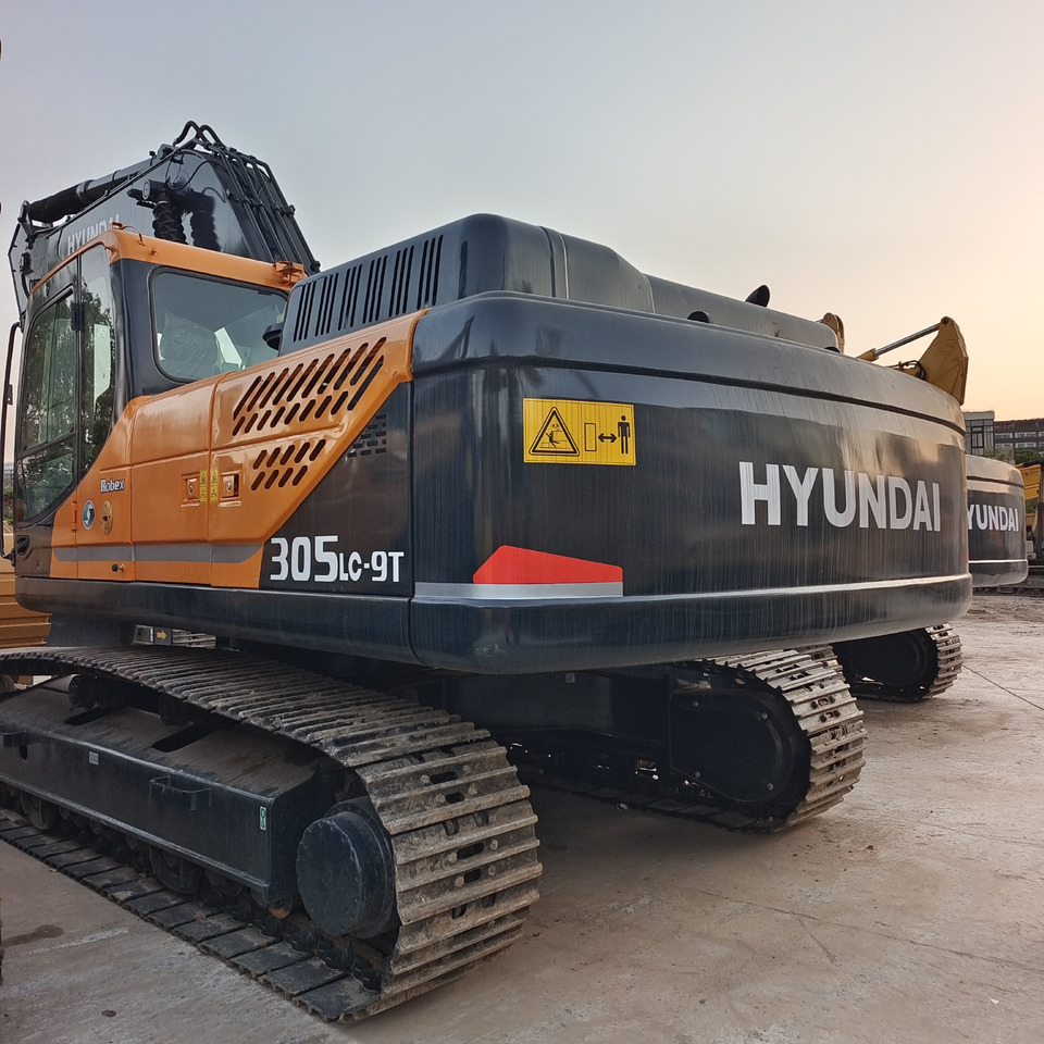 HYUNDAI 305LC-9T - Crawler excavator: picture 5 HYUNDAI 305LC-9T - Crawler excavator: picture 5