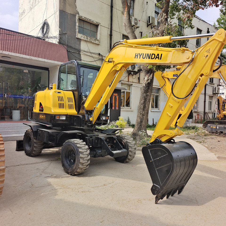 HYUNDAI R60W-7 - Wheel excavator: picture 1 HYUNDAI R60W-7 - Wheel excavator: picture 1
