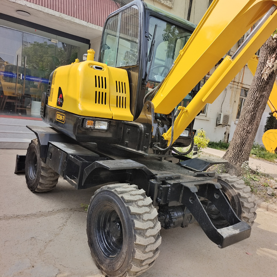 HYUNDAI R60W-7 - Wheel excavator: picture 4 HYUNDAI R60W-7 - Wheel excavator: picture 4