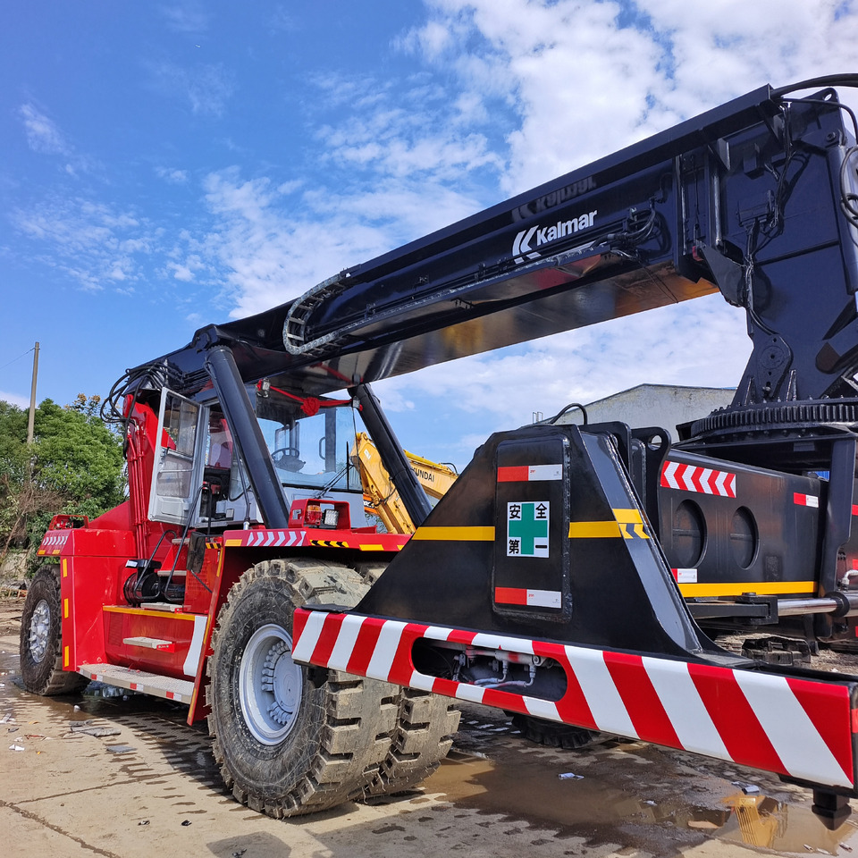 KALMAR DRF 450 DRT450 DRT DRD DRU 450 45 TON - Reach stacker: picture 5 KALMAR DRF 450 DRT450 DRT DRD DRU 450 45 TON - Reach stacker: picture 5