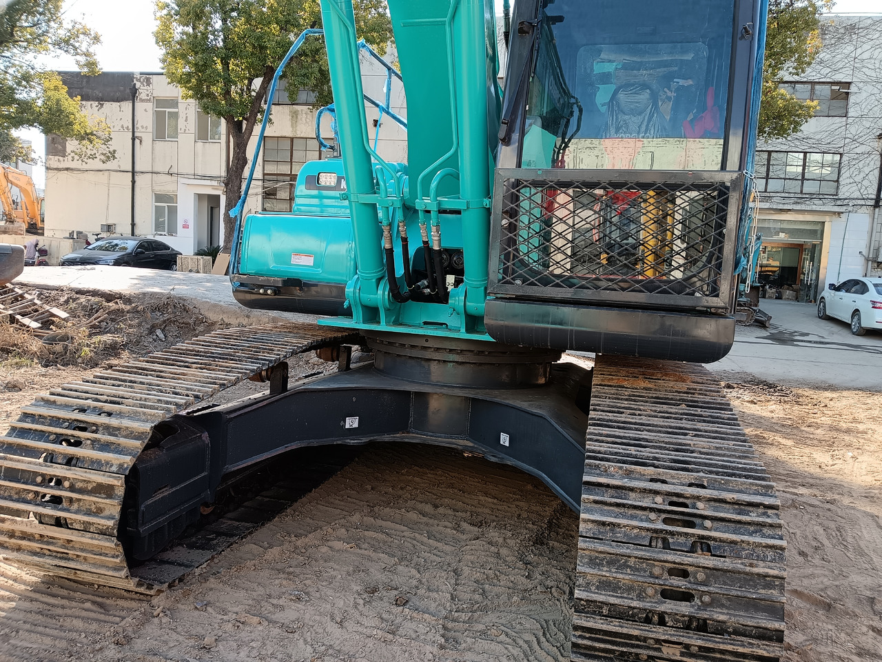 KOBELCO SK200-8 SK 200 - 8 SK210LC - Crawler excavator: picture 5 KOBELCO SK200-8 SK 200 - 8 SK210LC - Crawler excavator: picture 5