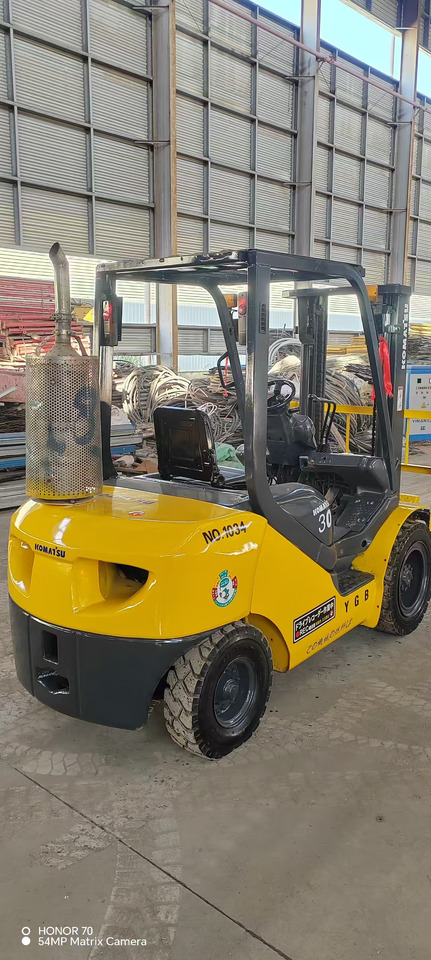 KOMATSU FD 30 - Diesel forklift: picture 1 KOMATSU FD 30 - Diesel forklift: picture 1