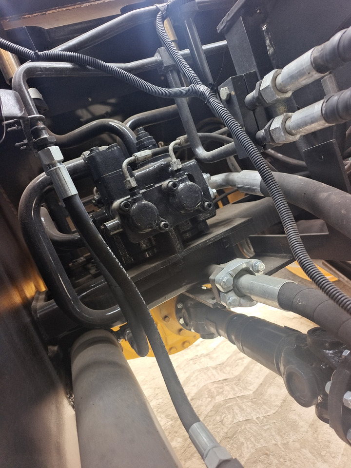 SDLG 956L - Wheel loader: picture 5 SDLG 956L - Wheel loader: picture 5