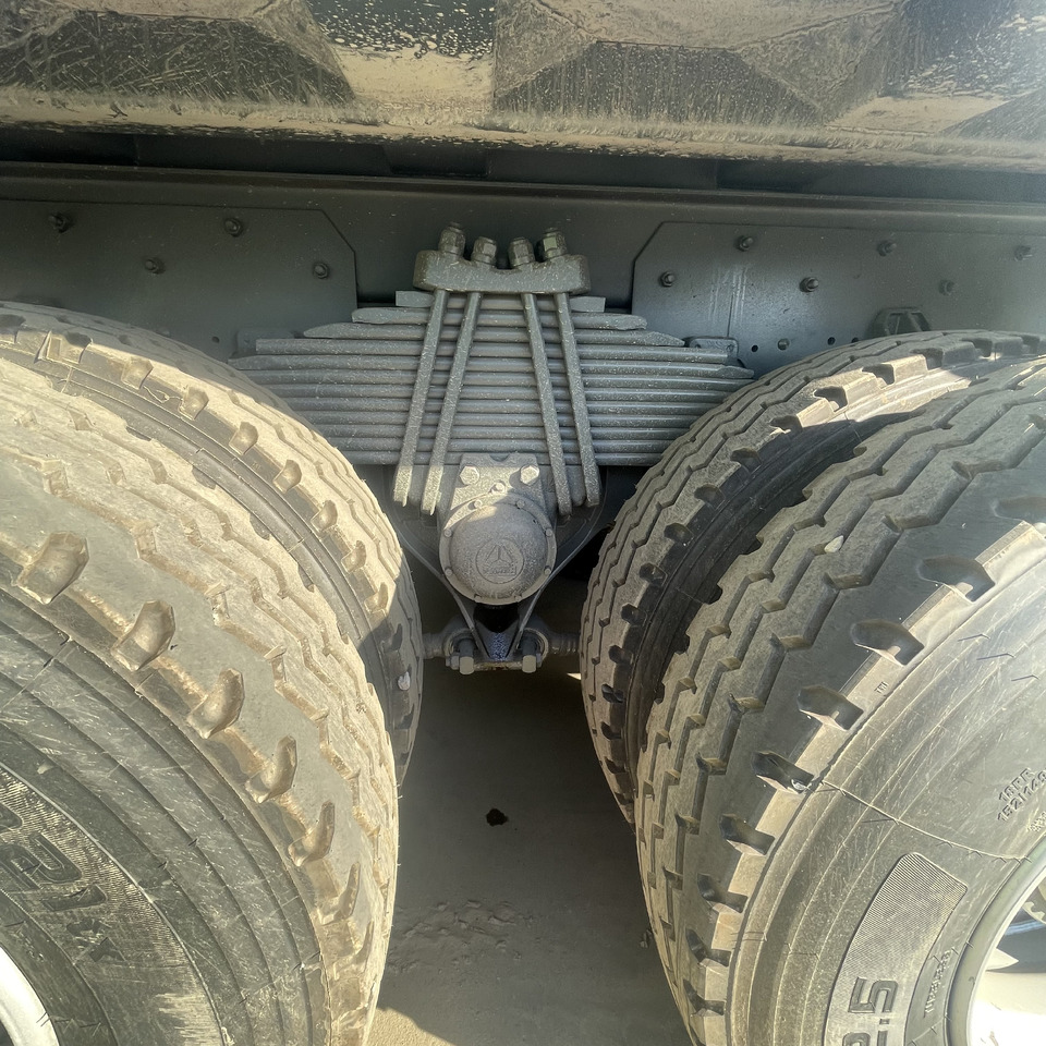 SINOTRUK HOWO 375 6*4 10 WHEELS TEN TIRES 371 380 400 420 HP - Tipper: picture 5 SINOTRUK HOWO 375 6*4 10 WHEELS TEN TIRES 371 380 400 420 HP - Tipper: picture 5