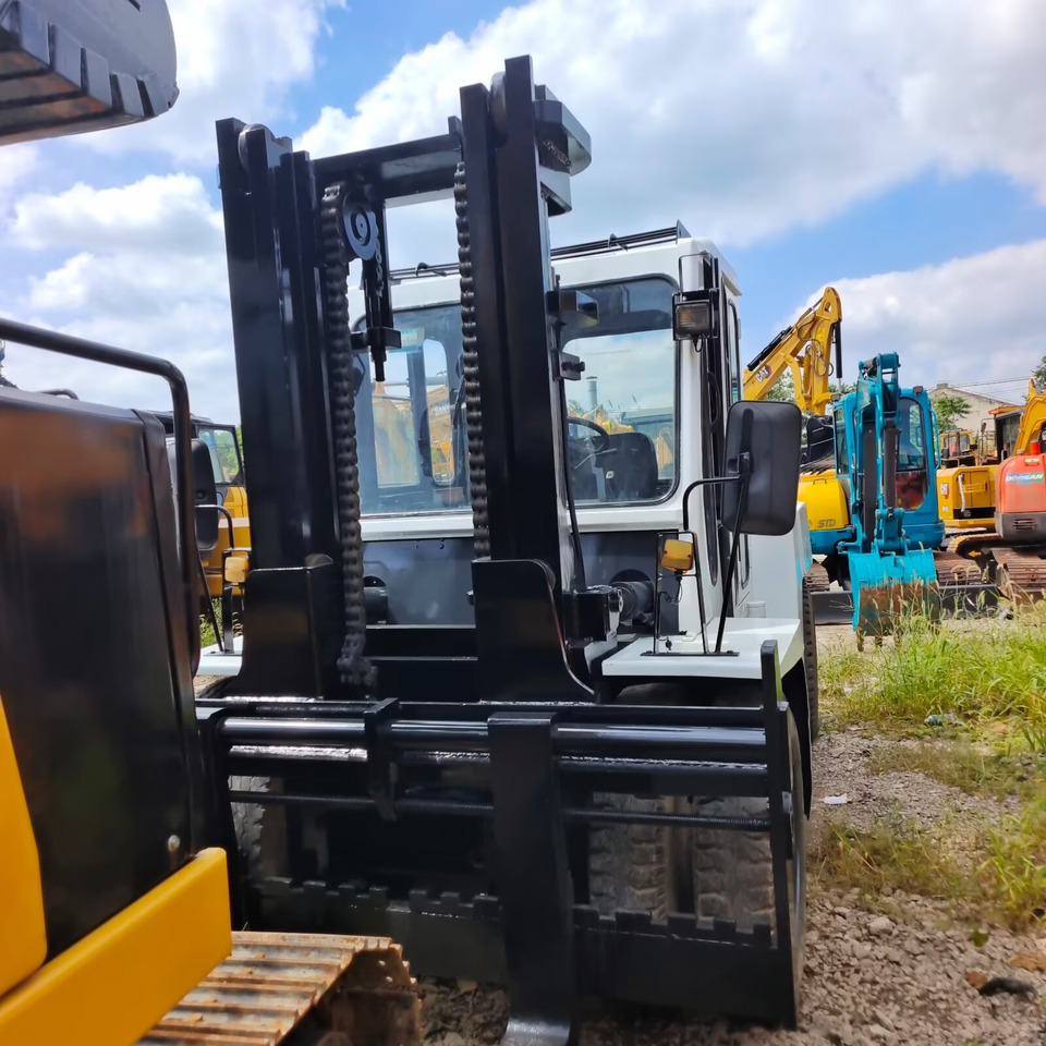 TCM FD100 - Diesel forklift: picture 3 TCM FD100 - Diesel forklift: picture 3