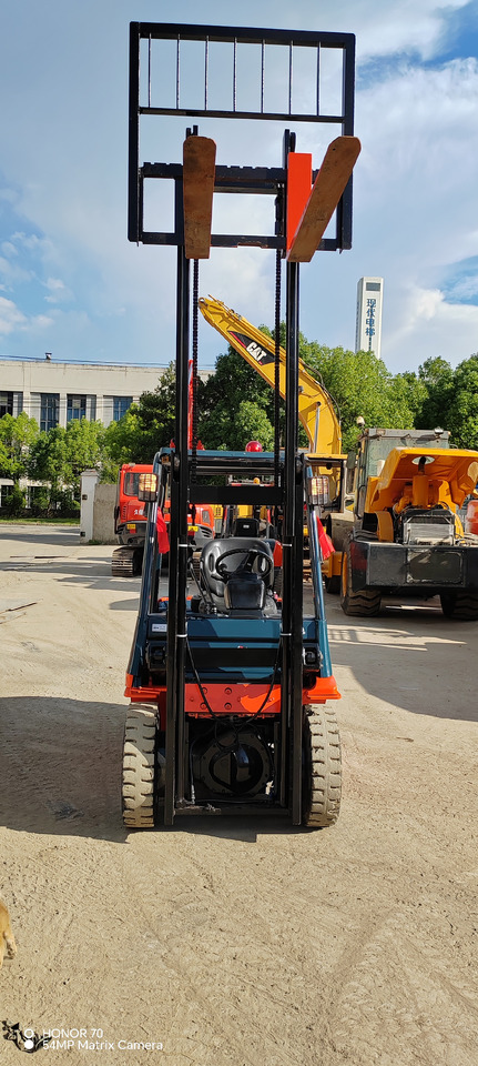 TOYOTA FD30 - Diesel forklift: picture 2 TOYOTA FD30 - Diesel forklift: picture 2