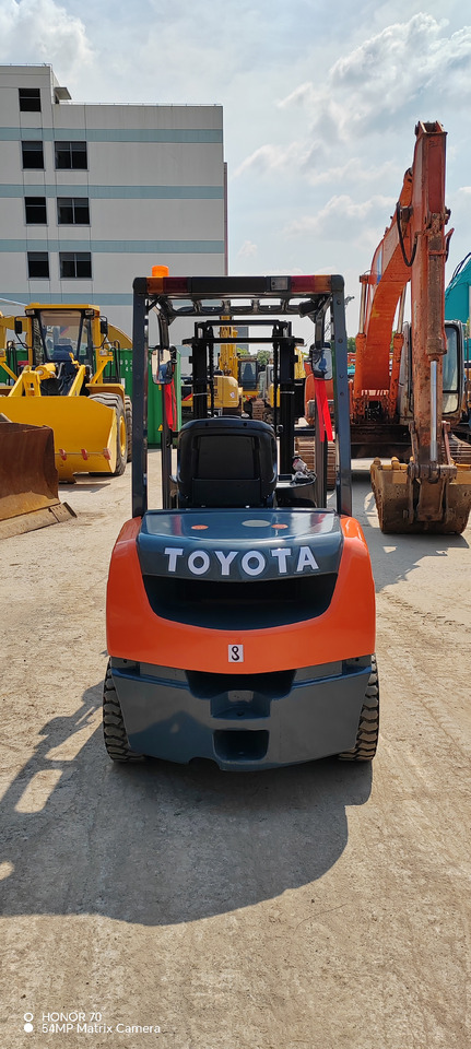TOYOTA FD35 - Diesel forklift: picture 2 TOYOTA FD35 - Diesel forklift: picture 2