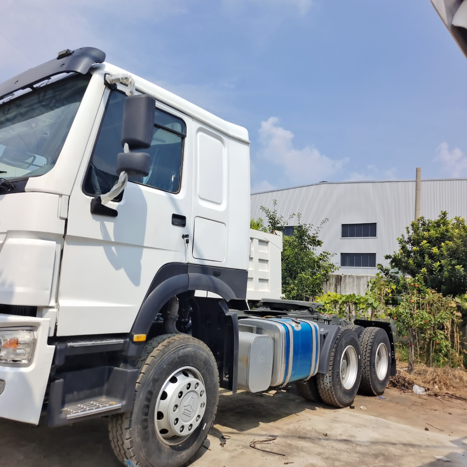 SINOTRUK HOWO 371 6*4 TRACTOR HEAD - Tractor unit: picture 1 SINOTRUK HOWO 371 6*4 TRACTOR HEAD - Tractor unit: picture 1