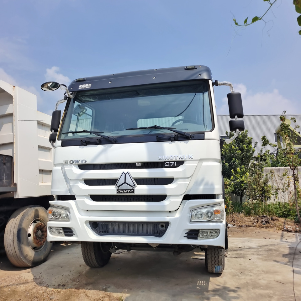 SINOTRUK HOWO 6*4 8*4 - Tractor unit: picture 5 SINOTRUK HOWO 6*4 8*4 - Tractor unit: picture 5