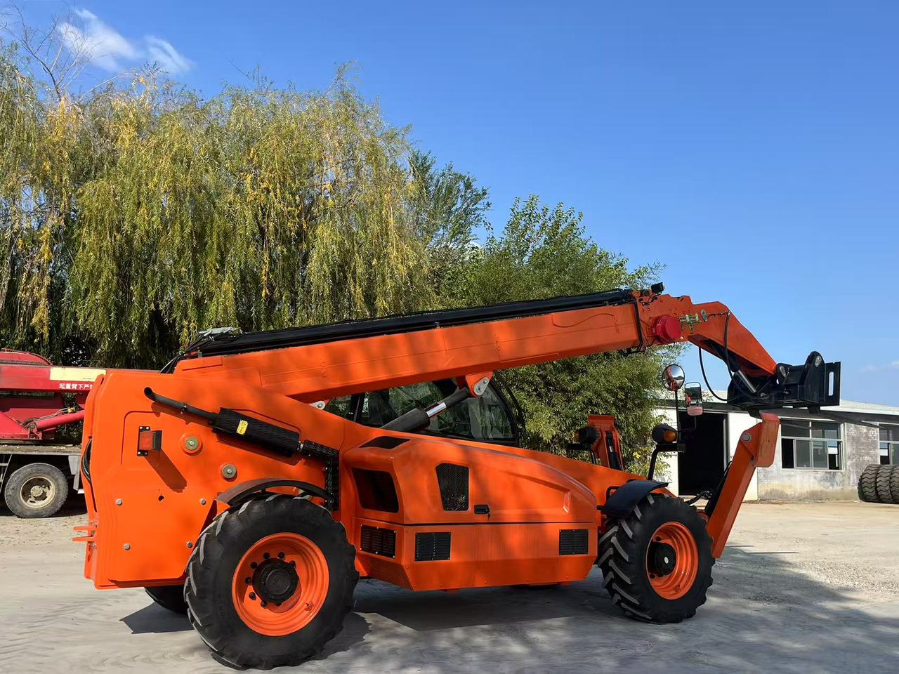 XCMG 17.5 METER BRAND NEW - Telescopic handler: picture 5 XCMG 17.5 METER BRAND NEW - Telescopic handler: picture 5