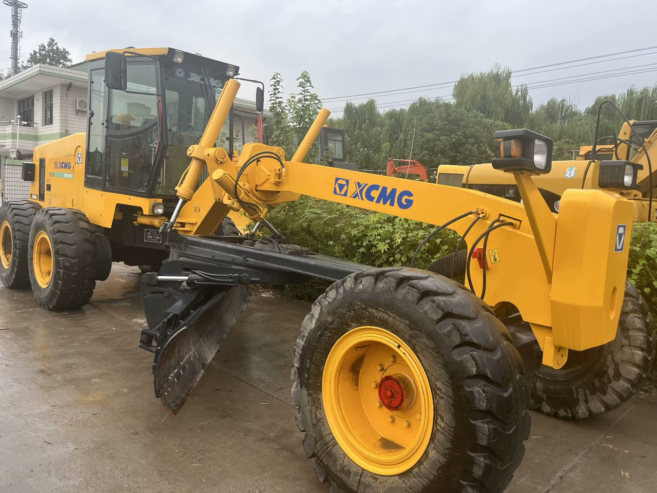 XCMG GR180 - Grader: picture 2 XCMG GR180 - Grader: picture 2