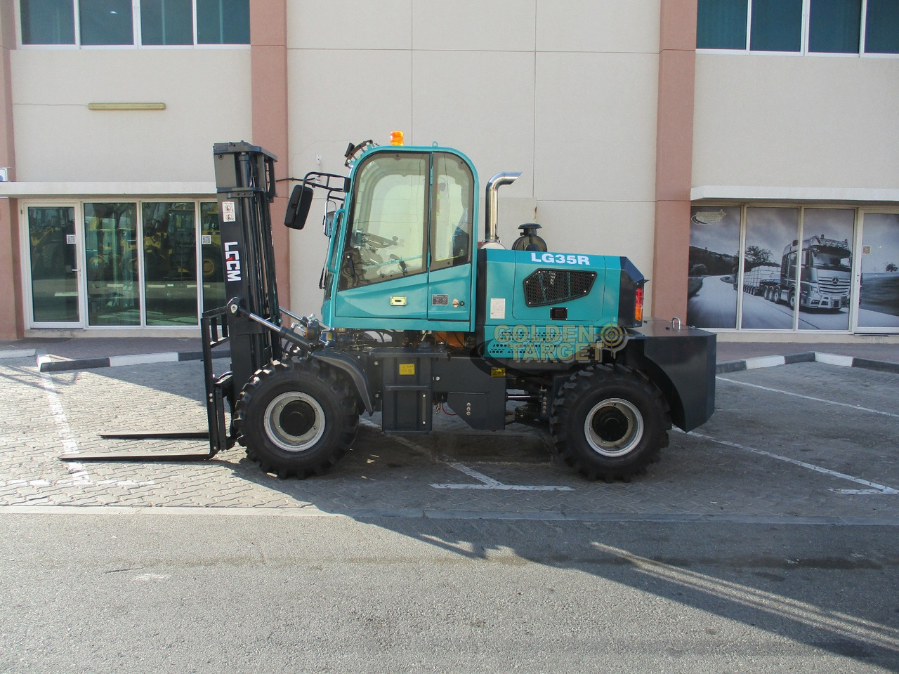 New Diesel forklift LGCM LG35R Rough Terrain Forklift: picture 6