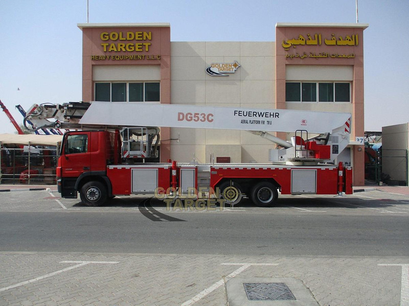 Mercedes-Benz Actros 3332 - Truck mounted aerial platform: picture 5 Mercedes-Benz Actros 3332 - Truck mounted aerial platform: picture 5