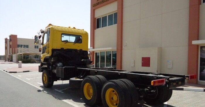 Nissan UD CZ4YL - Cab chassis truck: picture 2 Nissan UD CZ4YL - Cab chassis truck: picture 2