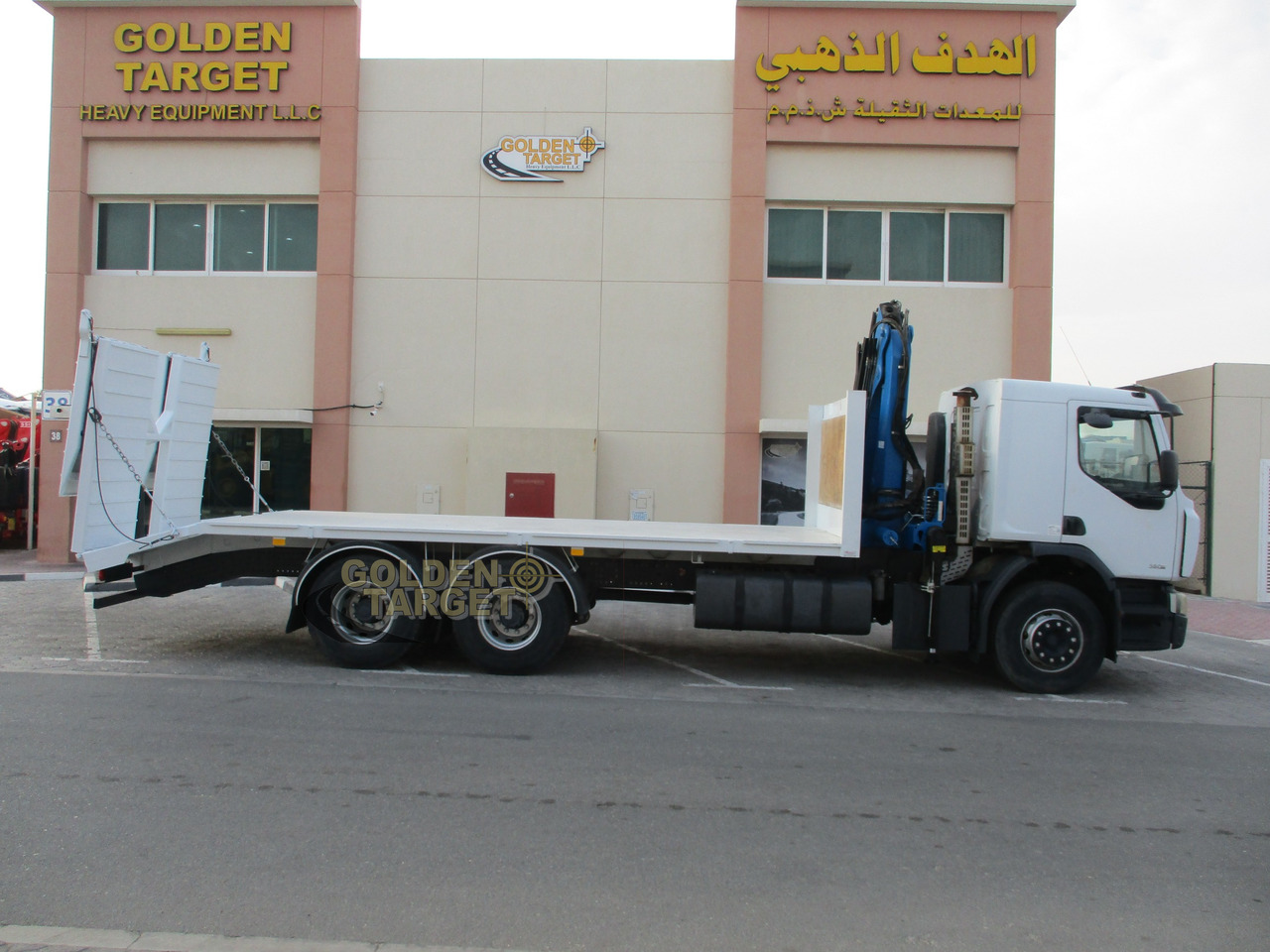 RENAULT Kerax 380 6×4 Crane Truck - Crane truck: picture 5 RENAULT Kerax 380 6×4 Crane Truck - Crane truck: picture 5