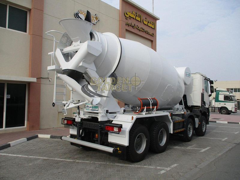 Renault K420 - Concrete mixer truck: picture 3 Renault K420 - Concrete mixer truck: picture 3