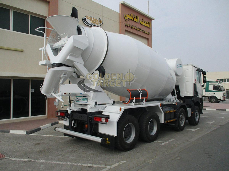 Renault K420 - Concrete mixer truck: picture 3 Renault K420 - Concrete mixer truck: picture 3