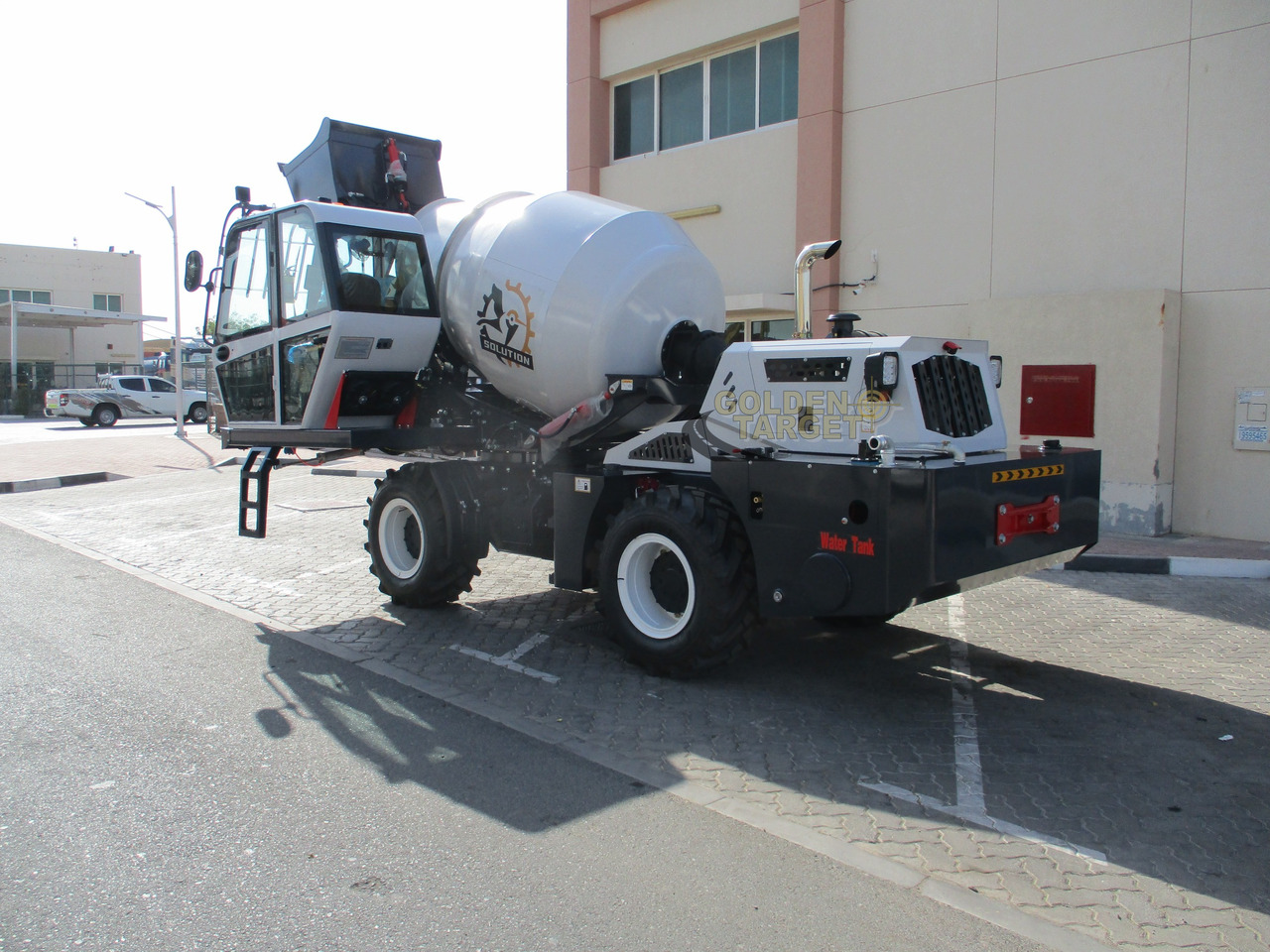 Solution H25 Self Loading Mixer - Concrete mixer truck: picture 4 Solution H25 Self Loading Mixer - Concrete mixer truck: picture 4