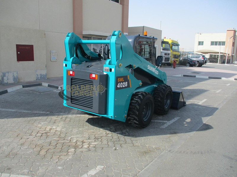 Sunward SWL4028 Skid Steer Loader - Loader: picture 3 Sunward SWL4028 Skid Steer Loader - Loader: picture 3