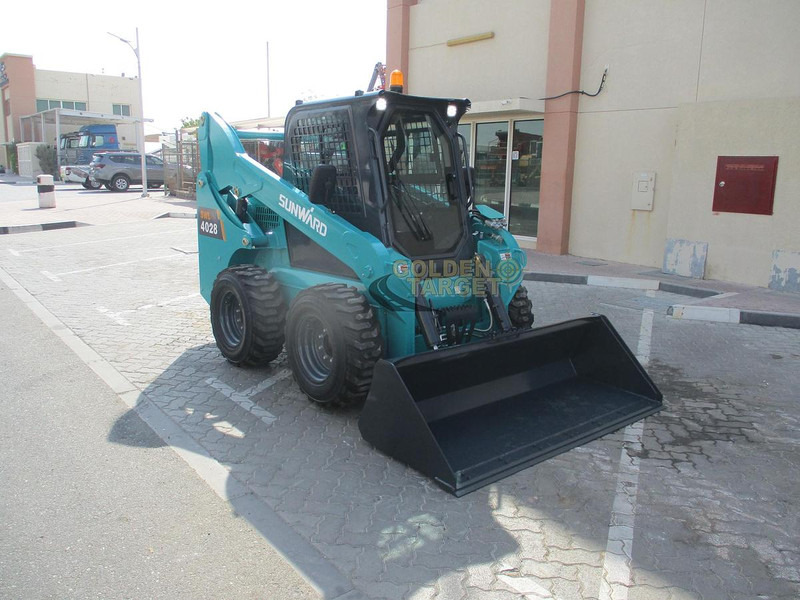 Sunward SWL4028 Skid Steer Loader - Loader: picture 1 Sunward SWL4028 Skid Steer Loader - Loader: picture 1