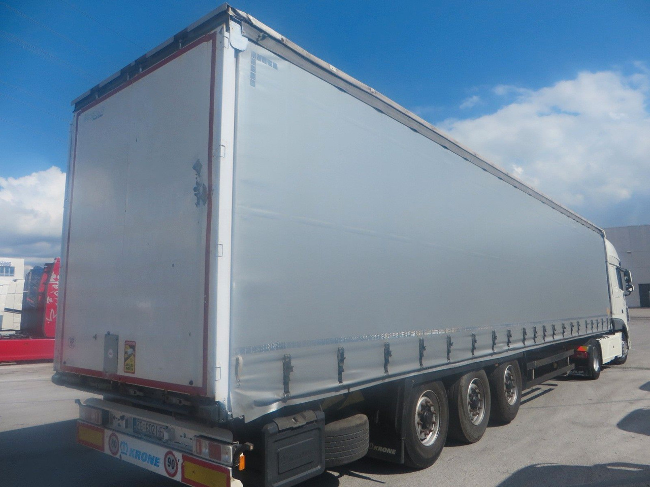 Krone TILT SEMITRAILER 2015 - Curtainsider semi-trailer: picture 3 Krone TILT SEMITRAILER 2015 - Curtainsider semi-trailer: picture 3