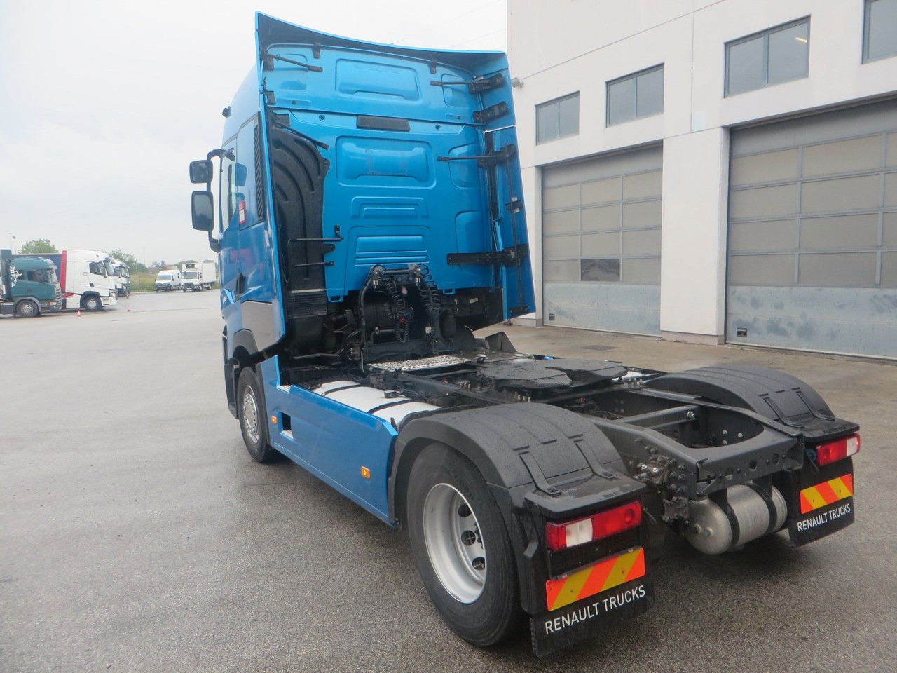 Renault T480 HSC 4x2Tractor - Tractor unit: picture 4 Renault T480 HSC 4x2Tractor - Tractor unit: picture 4