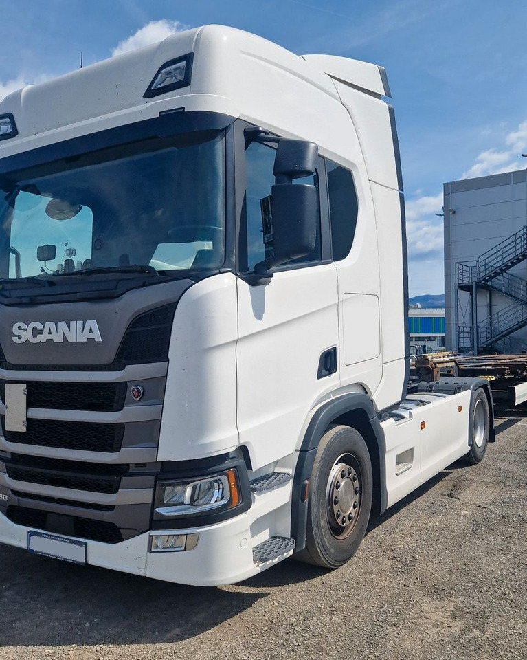 Scania R450 4x2Tractor - Tractor unit: picture 1 Scania R450 4x2Tractor - Tractor unit: picture 1