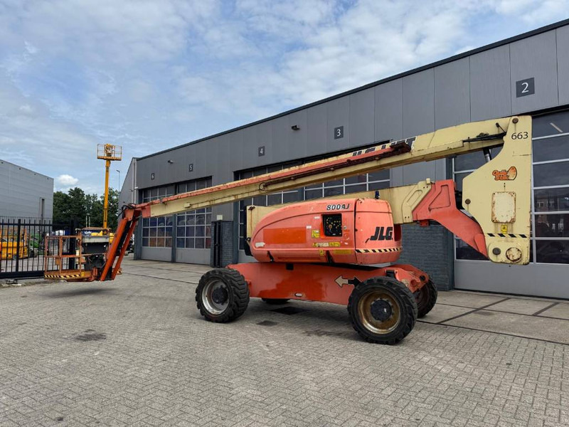 JLG 800 AJ - Articulated boom lift: picture 1 JLG 800 AJ - Articulated boom lift: picture 1