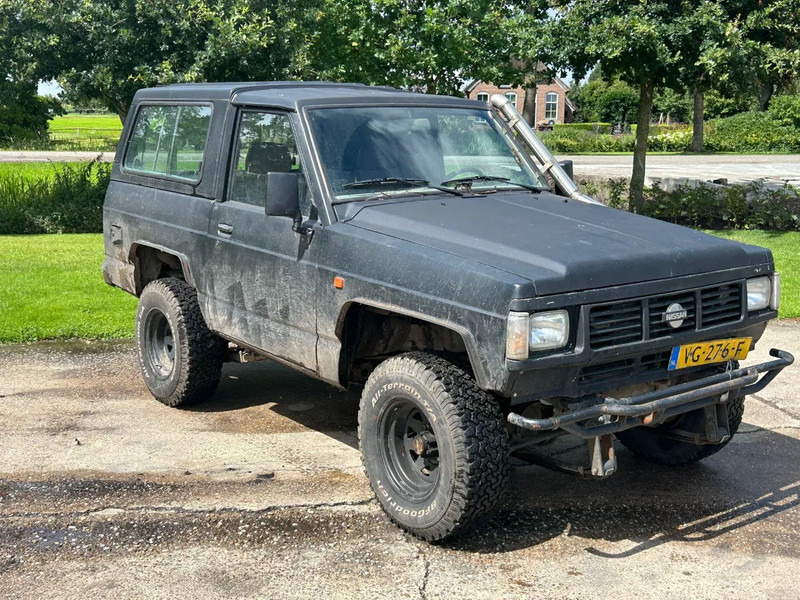 Nissan Patrol Patrol R 2.8 Turbo Diesel GRIJS KENTEKEN YOUNG TIMER - Car: picture 1 Nissan Patrol Patrol R 2.8 Turbo Diesel GRIJS KENTEKEN YOUNG TIMER - Car: picture 1