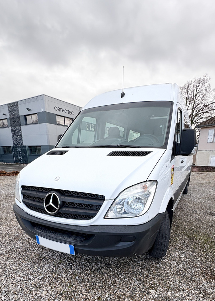 MERCEDES 516 SPRINTER TRANSFER - Minibus, People carrier: picture 2 MERCEDES 516 SPRINTER TRANSFER - Minibus, People carrier: picture 2
