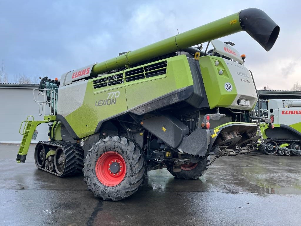 Claas Lexion 770 TT - Combine harvester: picture 1 Claas Lexion 770 TT - Combine harvester: picture 1