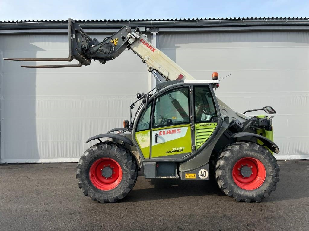 Claas SCORPION 7040 - Telescopic handler: picture 2 Claas SCORPION 7040 - Telescopic handler: picture 2