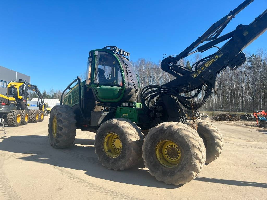 Forestry harvester John Deere 1470 E: picture 8