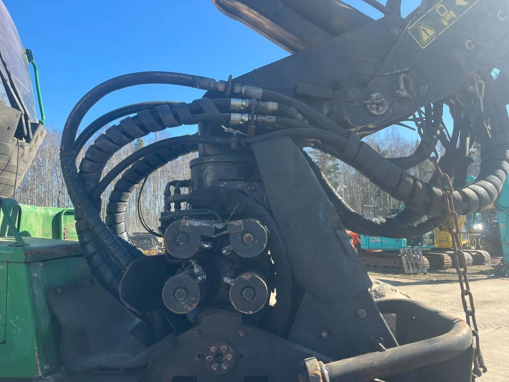 Forestry harvester John Deere 1470 E: picture 9