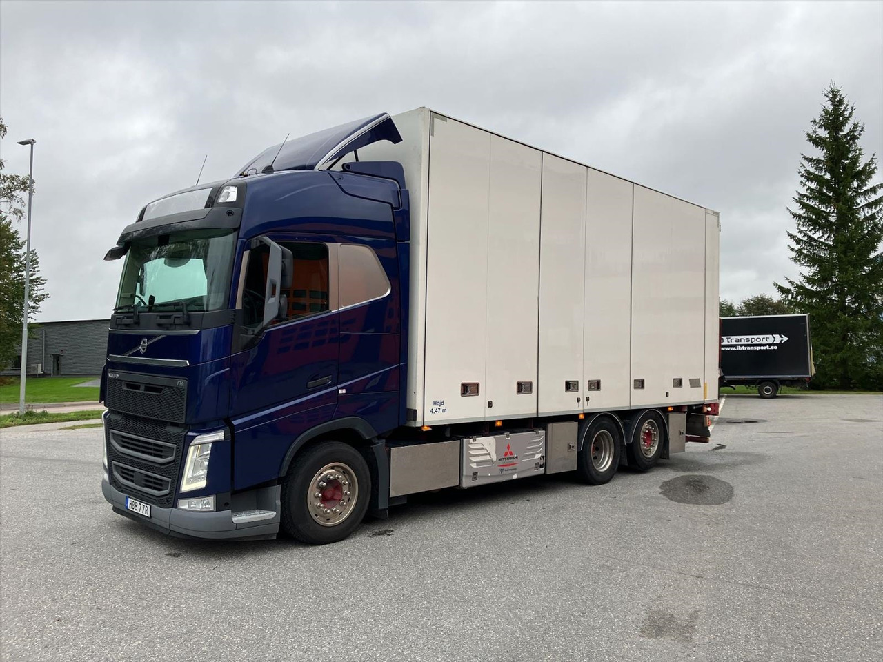 Kylbil Volvo FH 12.8 6x2 I-Shift -2021 - Box truck: picture 1 Kylbil Volvo FH 12.8 6x2 I-Shift -2021 - Box truck: picture 1