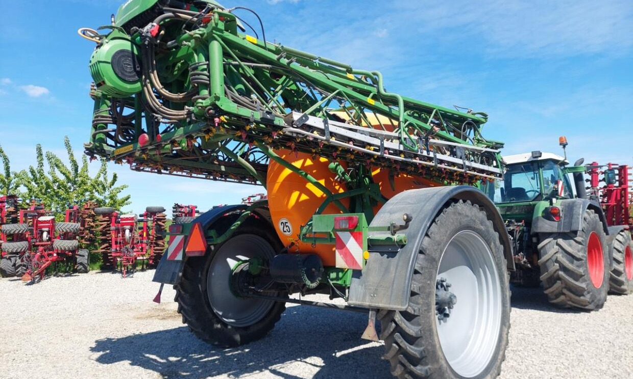 Amazone UX 5200 - 36m med GPS - Trailed sprayer: picture 4 Amazone UX 5200 - 36m med GPS - Trailed sprayer: picture 4