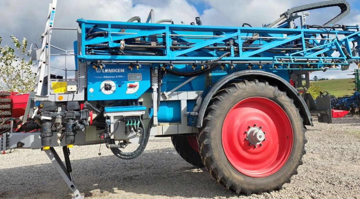Lemken ALBATROS 9 6000 L med GPS - Trailed sprayer: picture 1 Lemken ALBATROS 9 6000 L med GPS - Trailed sprayer: picture 1