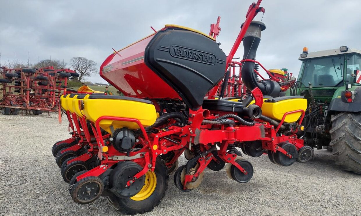 Väderstad Tempo 8 F med E-service - Precision seeder: picture 5 Väderstad Tempo 8 F med E-service - Precision seeder: picture 5