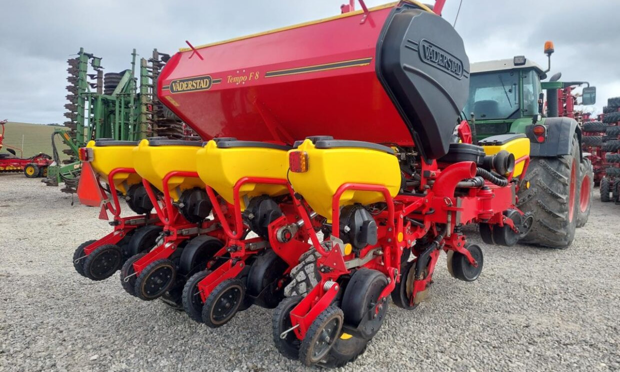 Väderstad Tempo 8 F med E-service - Precision seeder: picture 2 Väderstad Tempo 8 F med E-service - Precision seeder: picture 2