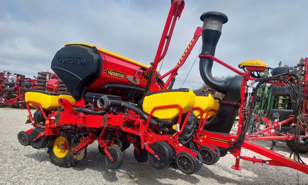 Väderstad Tempo 8 F med E-service - Precision seeder: picture 1 Väderstad Tempo 8 F med E-service - Precision seeder: picture 1