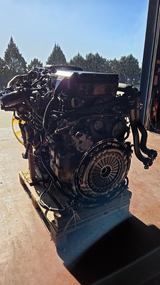 MERCEDES-BENZ ACTROS MP4 OM 471 LA EURO 6 - Engine for Truck: picture 3 MERCEDES-BENZ ACTROS MP4 OM 471 LA EURO 6 - Engine for Truck: picture 3