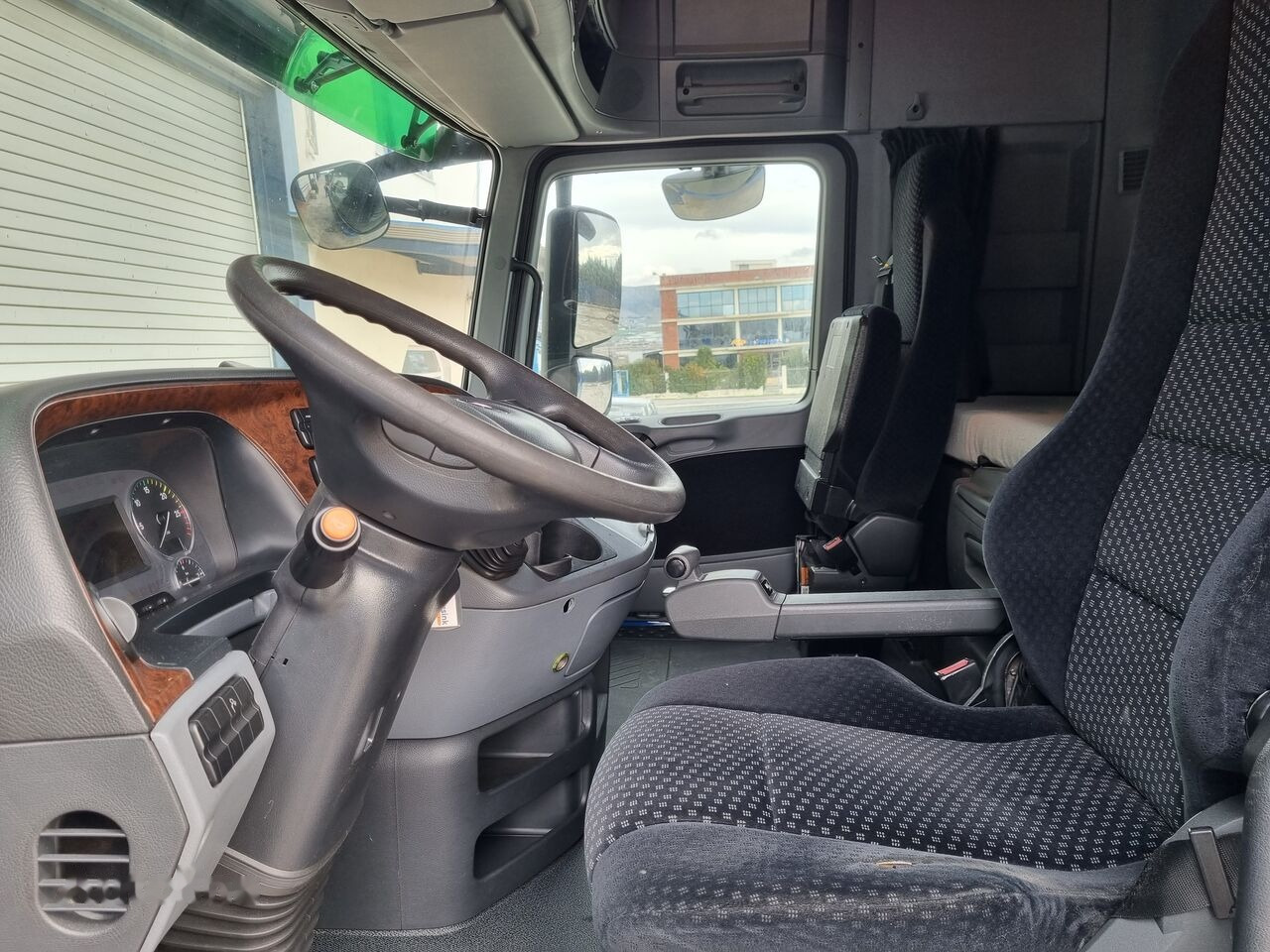 Mercedes-Benz ACTROS MP3 - Cab for Truck: picture 4 Mercedes-Benz ACTROS MP3 - Cab for Truck: picture 4