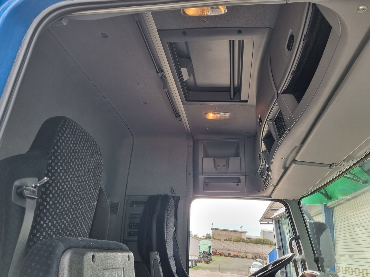Mercedes-Benz ACTROS MP3 - Cab for Truck: picture 2 Mercedes-Benz ACTROS MP3 - Cab for Truck: picture 2