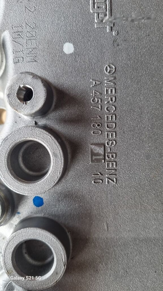 Mercedes-Benz OIL COOLER A 4571803110 Mercedes-Benz - Oil cooler for Truck: picture 3 Mercedes-Benz OIL COOLER A 4571803110 Mercedes-Benz - Oil cooler for Truck: picture 3