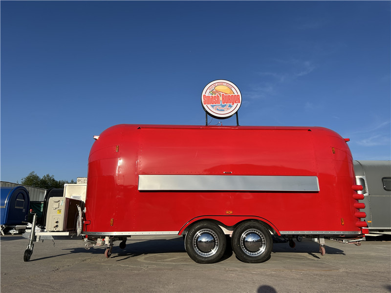 Burger Van Smash Burger Trailer |Handcrafted Burgers & Fries Food Truck - Food trailer: picture 1 Burger Van Smash Burger Trailer |Handcrafted Burgers & Fries Food Truck - Food trailer: picture 1