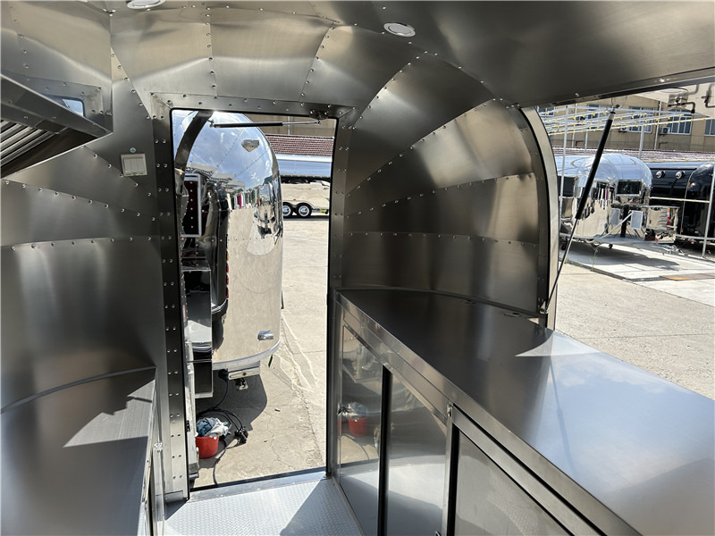 Food trailer for transportation of food European Food Truck Crepe,Burger,Grilled Sausage,Lángos Food Trailer: picture 17