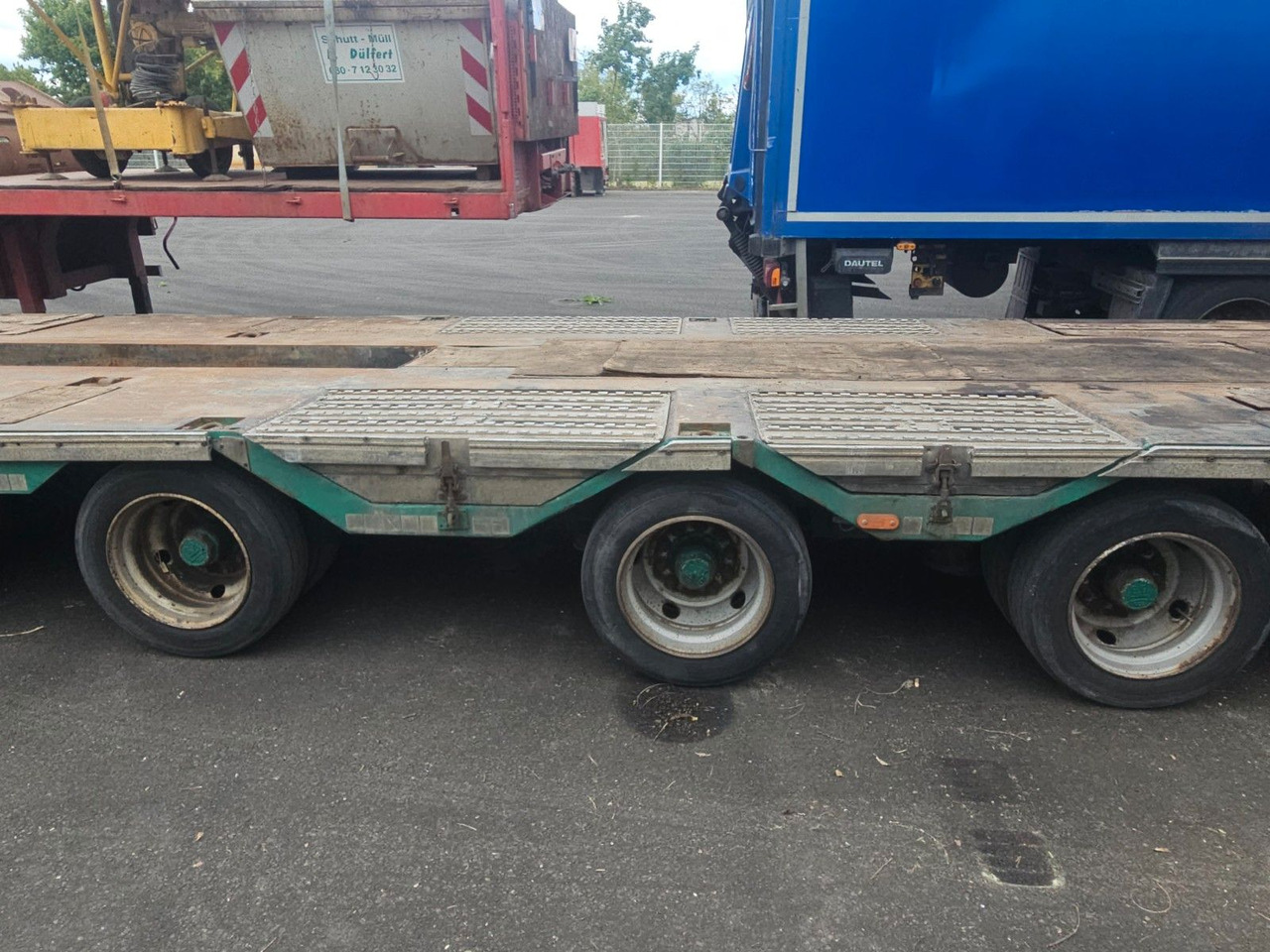 Meusburger MPG-4 Tieflader mit Radmulden 39.5t - Low loader semi-trailer: picture 5 Meusburger MPG-4 Tieflader mit Radmulden 39.5t - Low loader semi-trailer: picture 5