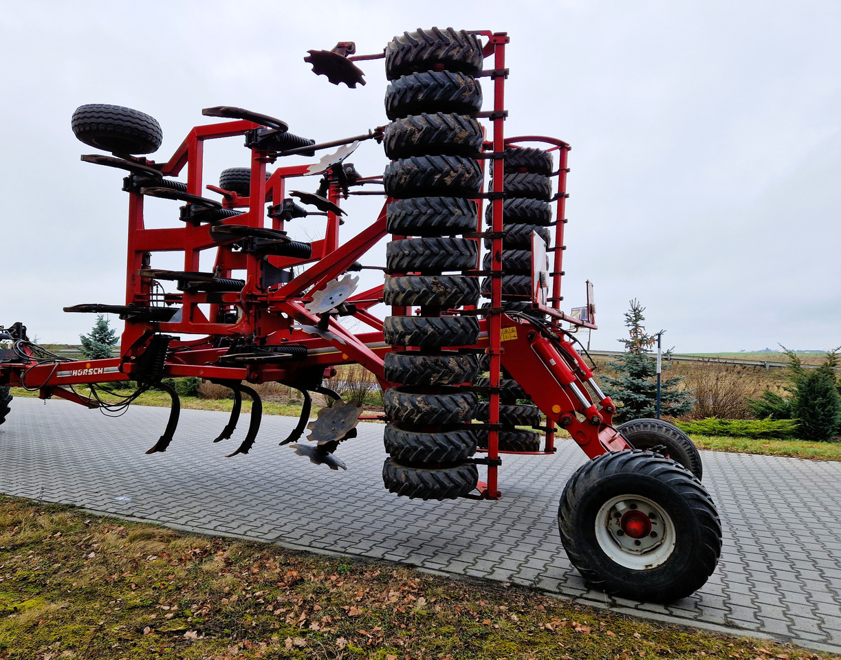 HORSCH Terrano 6 FX - Soil tillage equipment: picture 3 HORSCH Terrano 6 FX - Soil tillage equipment: picture 3