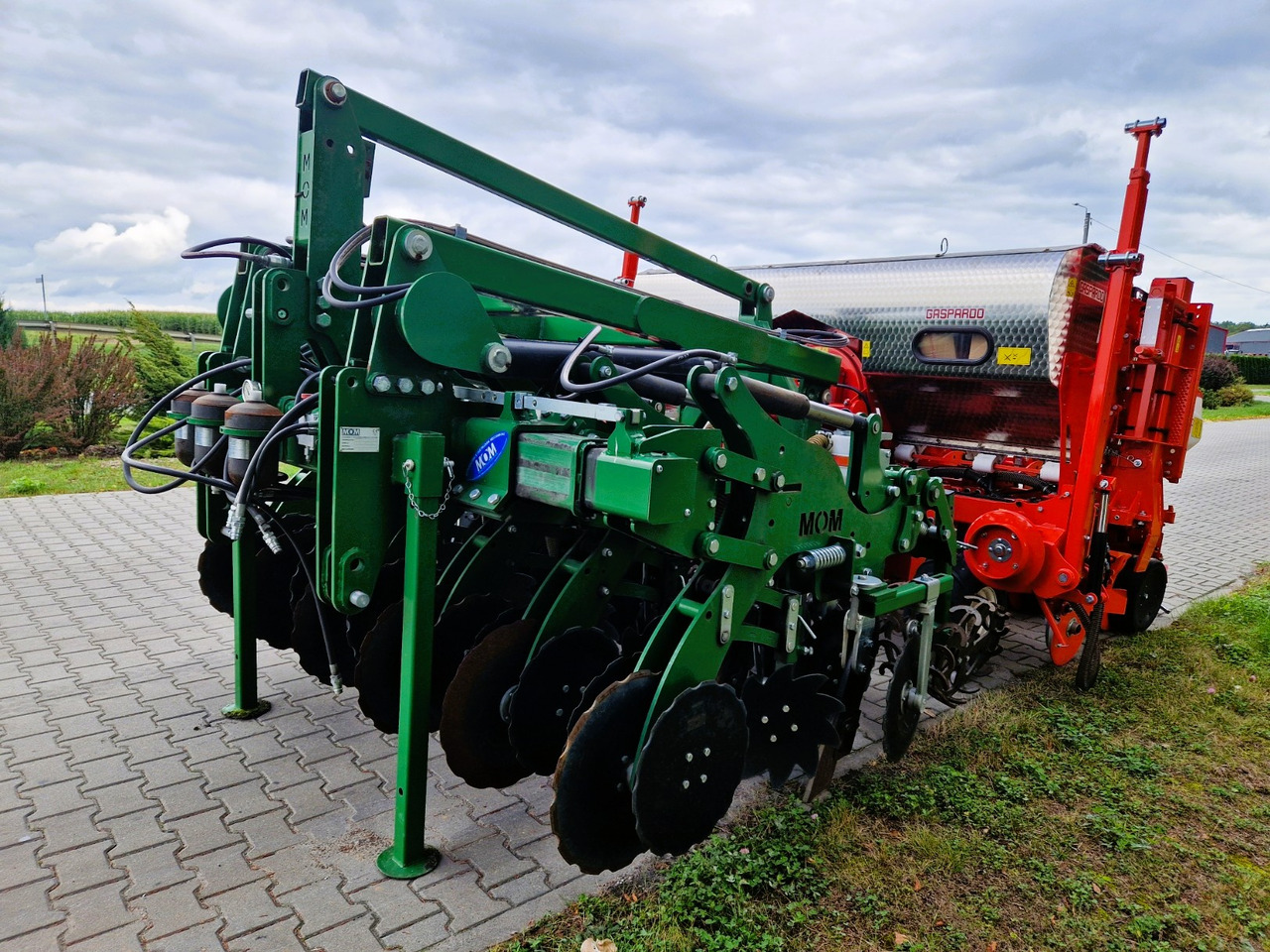 MASCHIO GASPARDO + Moretto MOM MAGA 6R + Strip Hawk - Precision seeder: picture 5 MASCHIO GASPARDO + Moretto MOM MAGA 6R + Strip Hawk - Precision seeder: picture 5