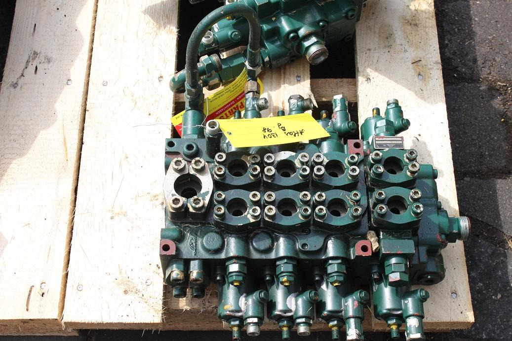 Atlas 1304 - Hydraulic valve for Construction machinery: picture 2 Atlas 1304 - Hydraulic valve for Construction machinery: picture 2